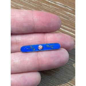 00098 - Vintage Enamel Floral Brooch Bar Pin Blue Gold Tone Flower Lapel Jewelry